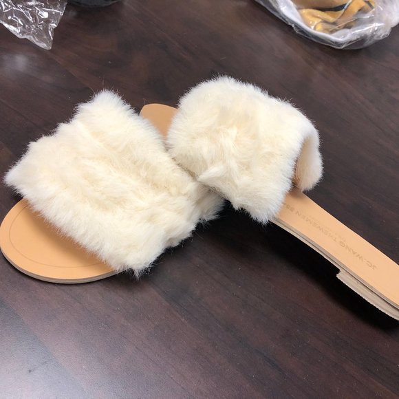Banded Faux Fur Open Toe Slides/Slip-Ons, Ivory - Picture 3 of 3